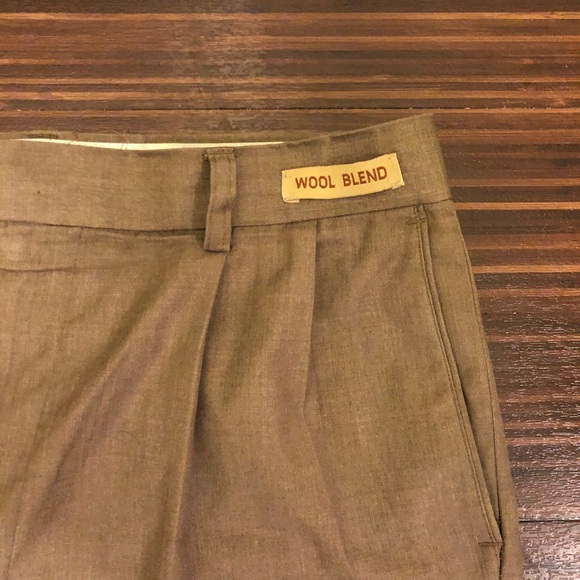 Men’s pleated dress pants - Picture 3 of 4